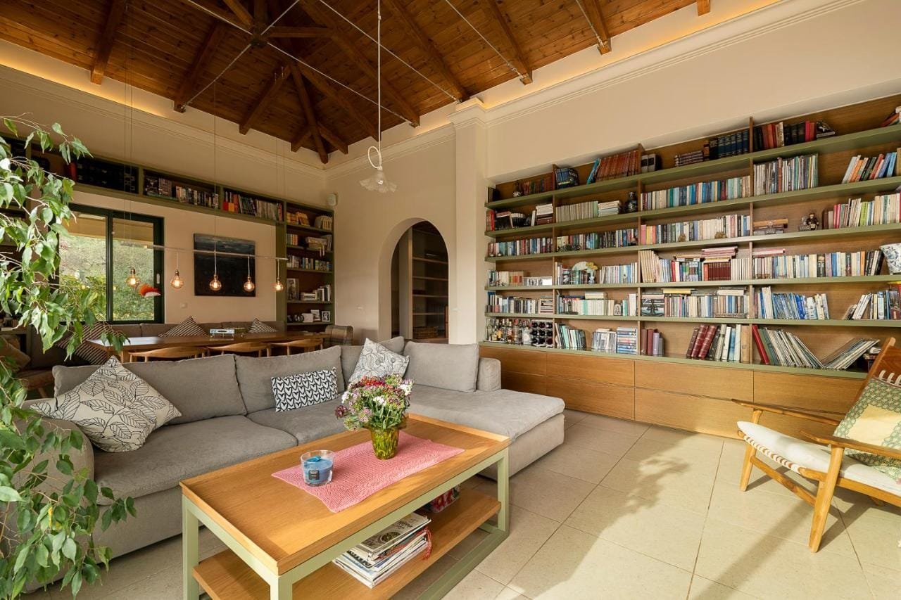 Cosy living room with fireplace